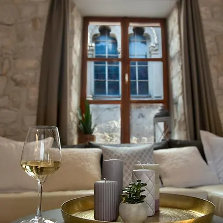 Loft In Ismaelli Palace Appartement