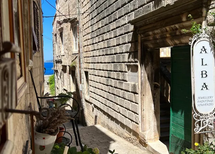 Loft In Ismaelli Palace * Korčula