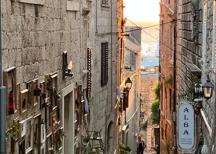 Loft In Ismaelli Palace