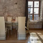 דירה Loft In Ismaelli Palace