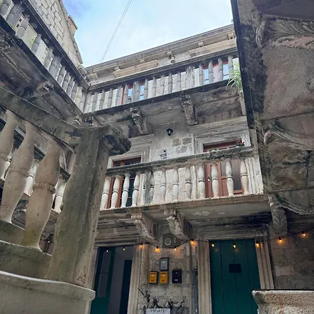 Apartment Loft In Ismaelli Palace *